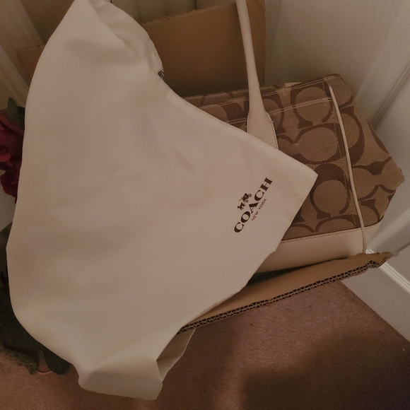 Coach handbag - Picture 3 of 4